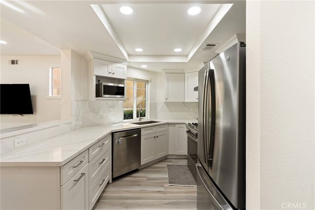 24 Rue De Nicole, Lake Forest, CA 92610