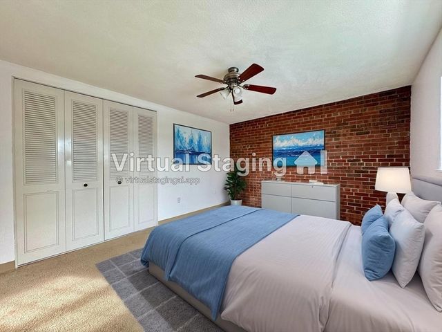 25 Greentree Ln 43, Weymouth, MA 02190