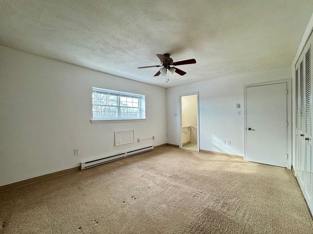 25 Greentree Ln 43, Weymouth, MA 02190