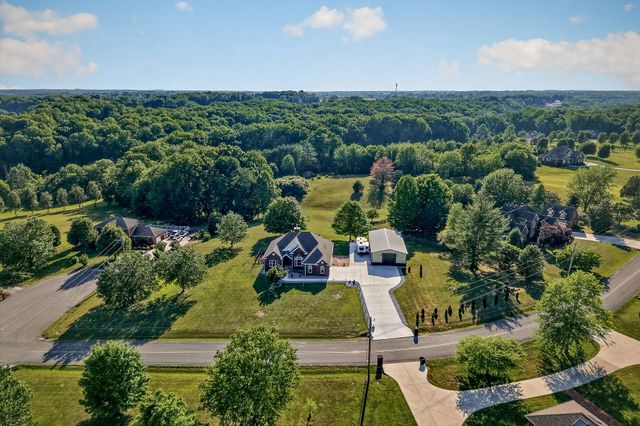 256 Kings Pointe Ln, Mcminnville, TN 37110