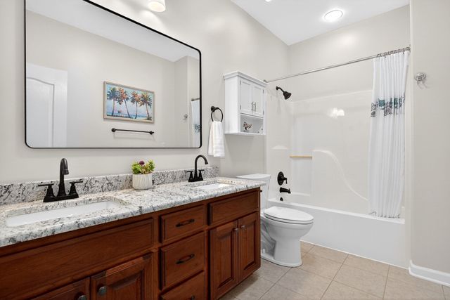 256 Kings Pointe Ln, Mcminnville, TN 37110