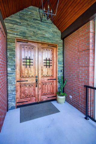 256 Kings Pointe Ln, Mcminnville, TN 37110