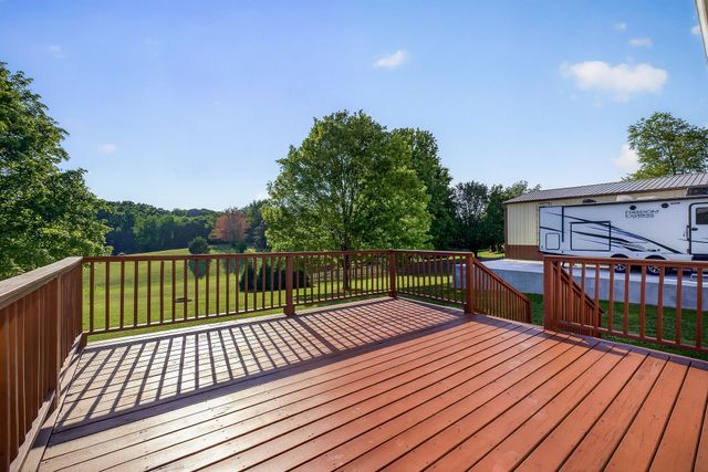 256 Kings Pointe Ln, Mcminnville, TN 37110