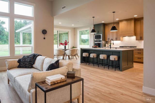 8530 W Graye Street, Meridian, ID 83646