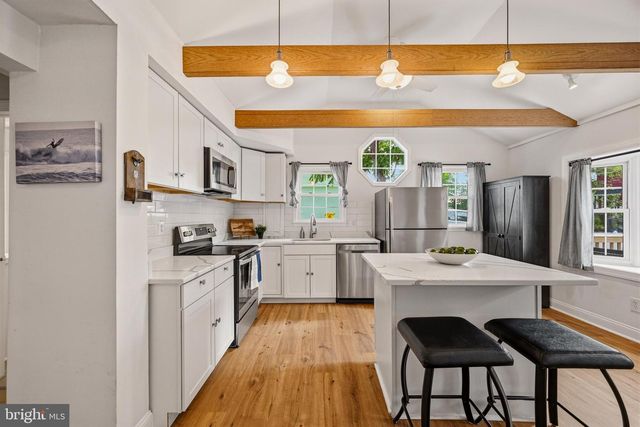 1815 GLENARM RD, Edgewater, MD 21037