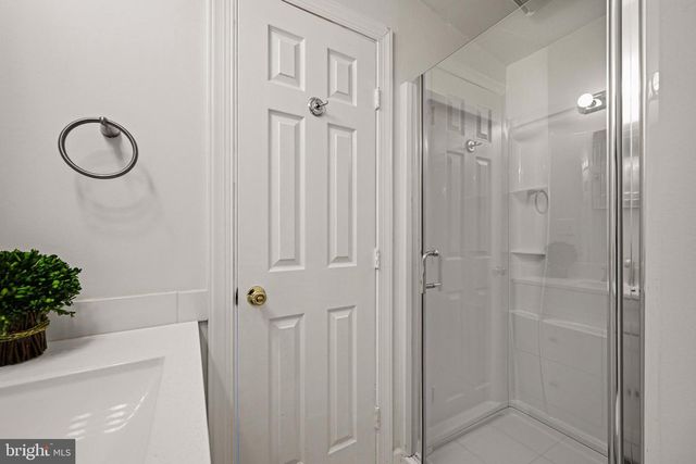 1815 GLENARM RD, Edgewater, MD 21037