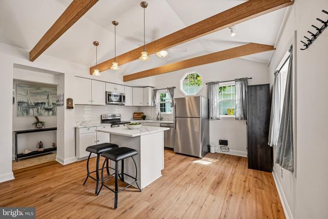 1815 GLENARM RD, Edgewater, MD 21037