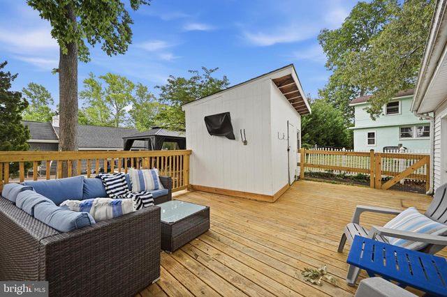 1815 GLENARM RD, Edgewater, MD 21037
