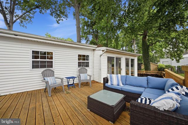 1815 GLENARM RD, Edgewater, MD 21037