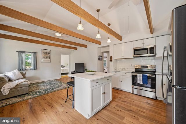 1815 GLENARM RD, Edgewater, MD 21037