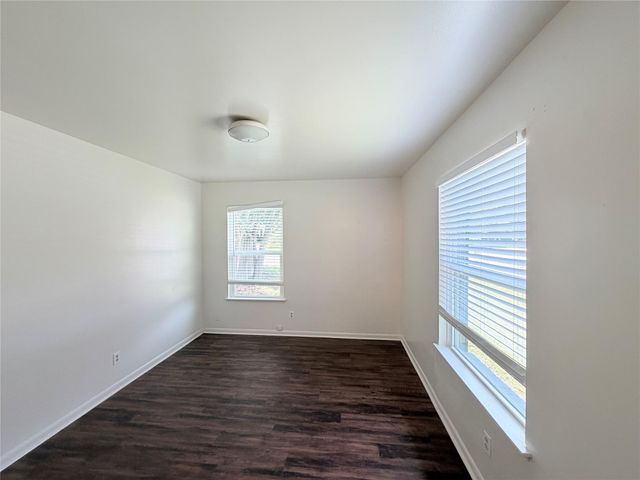 8701 Parkfield DR, Austin, TX 78758