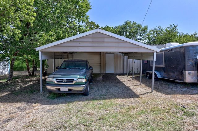 508 W Mesquite Ave, Rogers, TX 76569