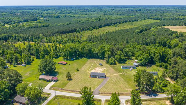 496 1st Texas Road, Saint George, SC 29477