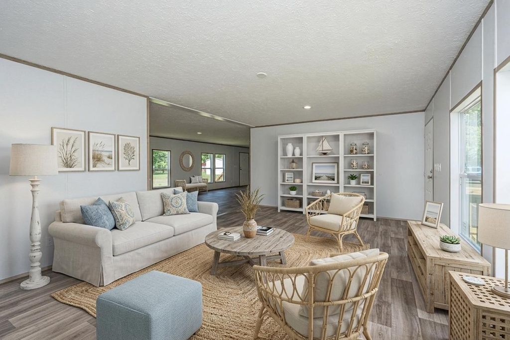 Image 13 of property listing at 496 1st Texas Road, Saint George, SC 29477