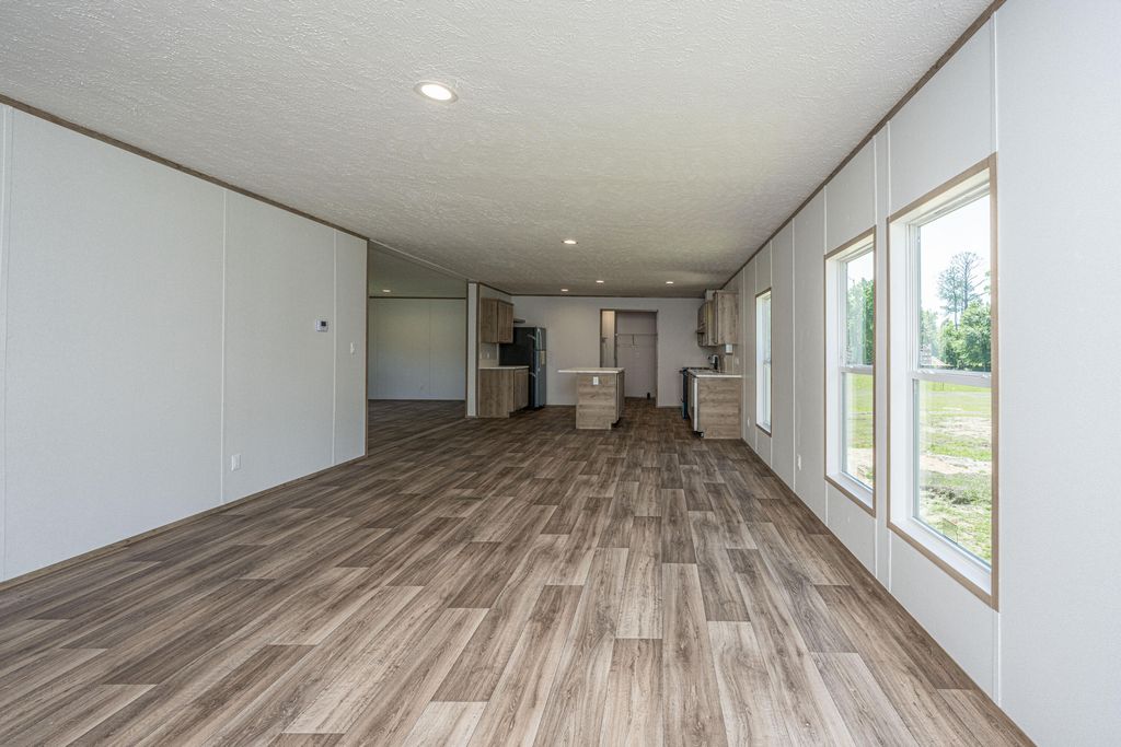 Image 18 of property listing at 496 1st Texas Road, Saint George, SC 29477