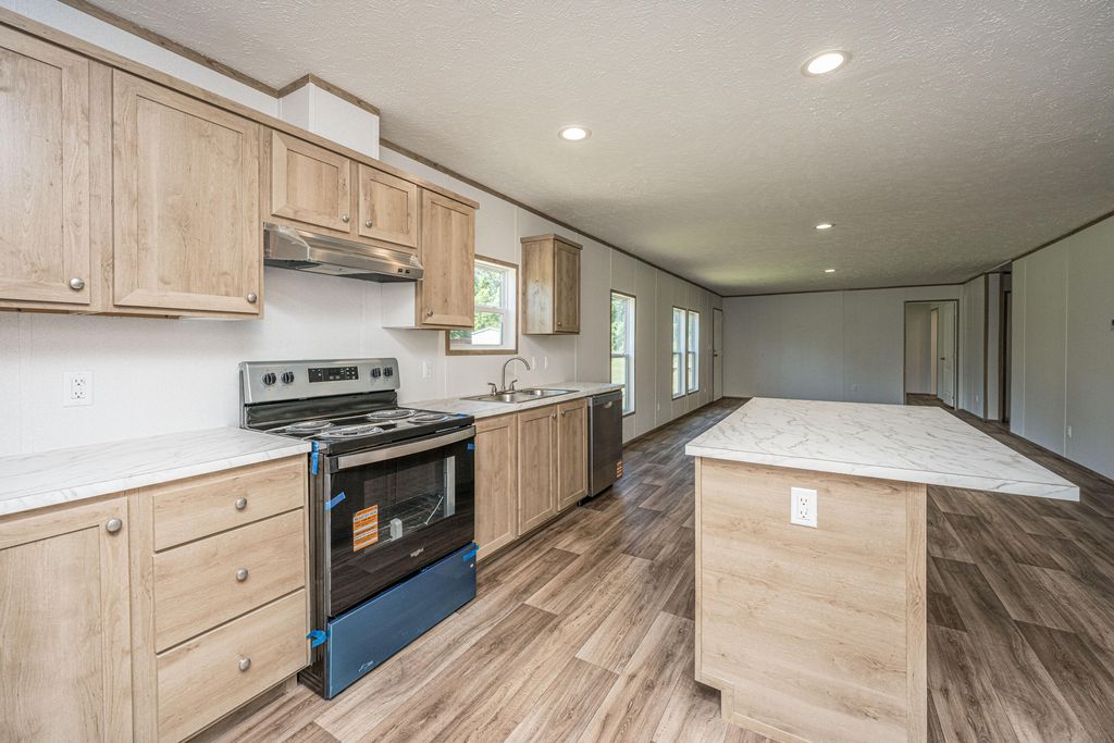 Image 25 of property listing at 496 1st Texas Road, Saint George, SC 29477
