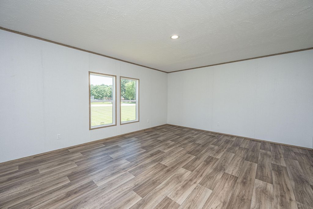 Image 29 of property listing at 496 1st Texas Road, Saint George, SC 29477