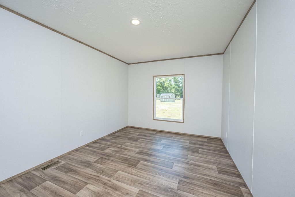 Image 37 of property listing at 496 1st Texas Road, Saint George, SC 29477