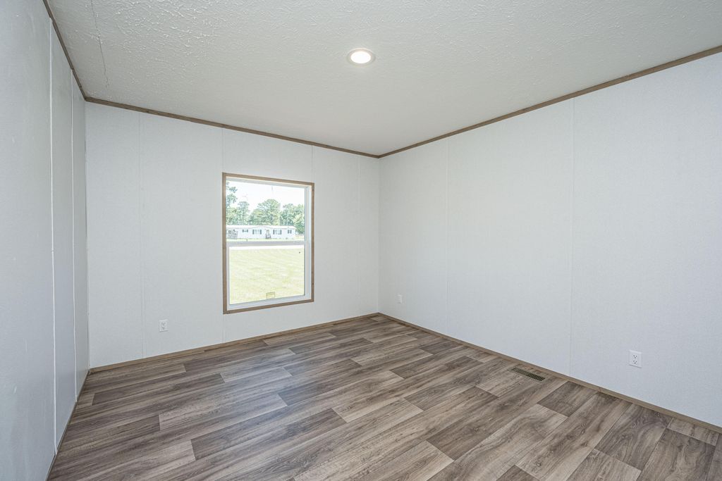 Image 40 of property listing at 496 1st Texas Road, Saint George, SC 29477