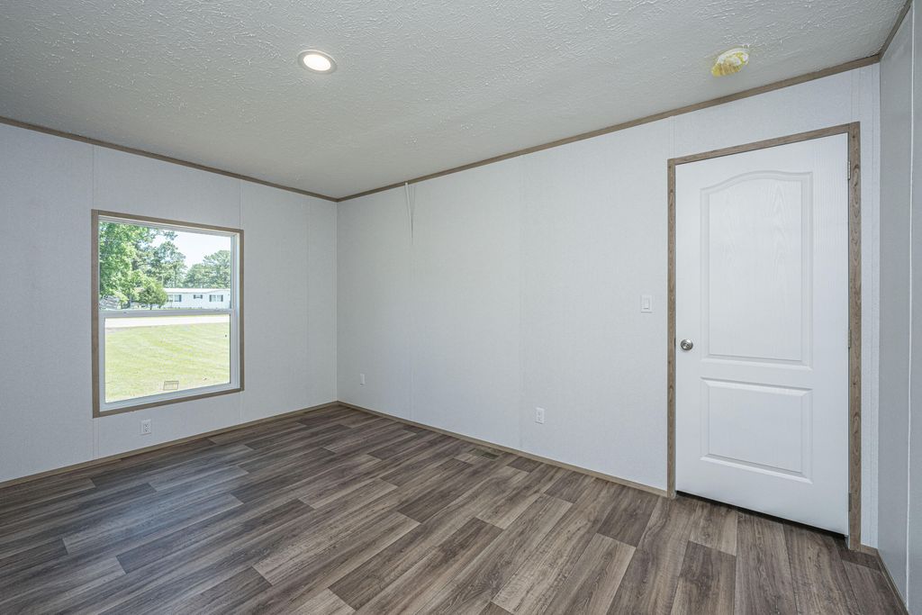 Image 44 of property listing at 496 1st Texas Road, Saint George, SC 29477
