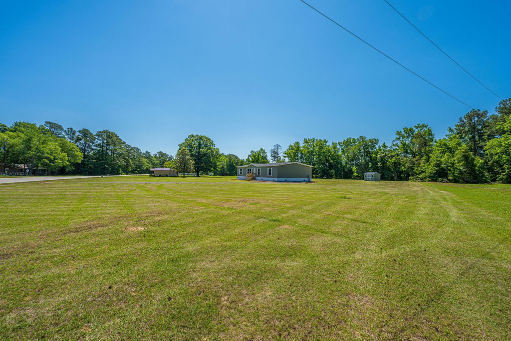 Image 48 of property listing at 496 1st Texas Road, Saint George, SC 29477