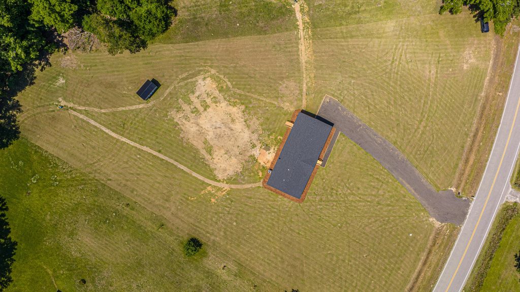Image 67 of property listing at 496 1st Texas Road, Saint George, SC 29477