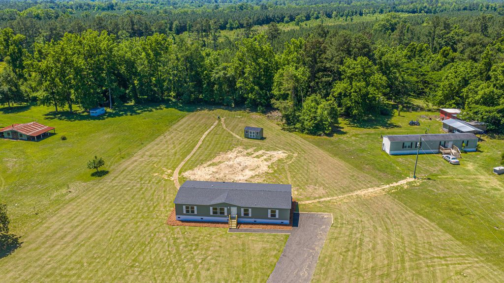 Image 69 of property listing at 496 1st Texas Road, Saint George, SC 29477