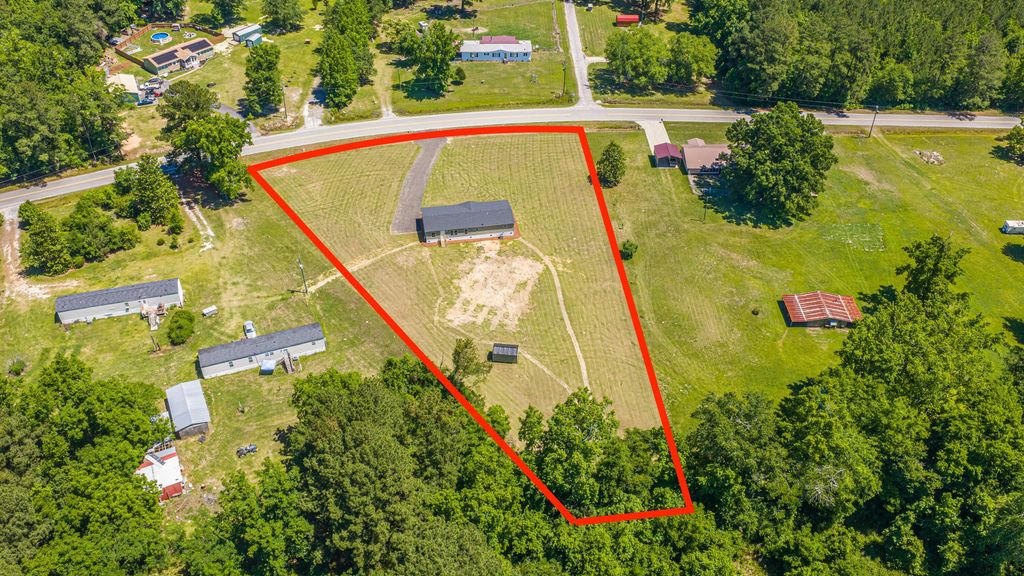 Image 71 of property listing at 496 1st Texas Road, Saint George, SC 29477