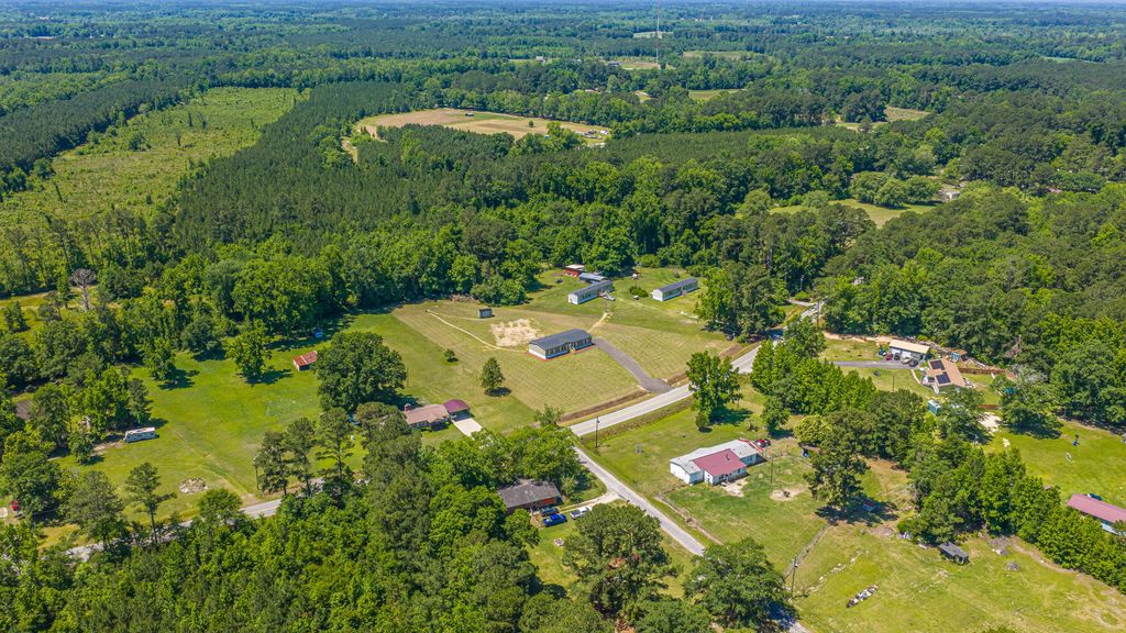 Image 77 of property listing at 496 1st Texas Road, Saint George, SC 29477
