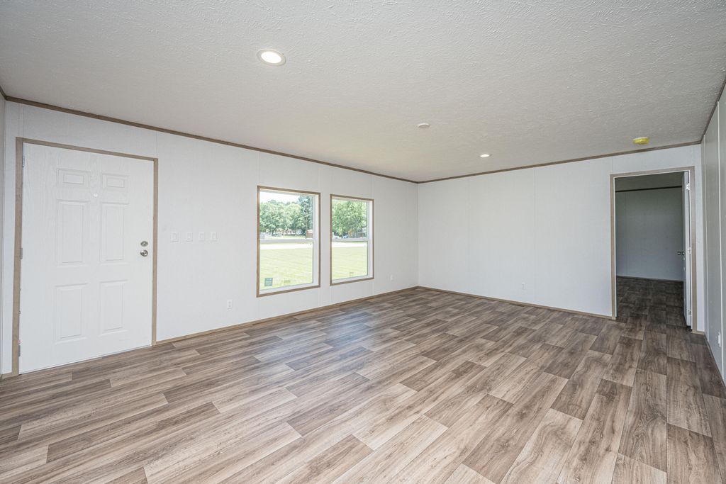 Image 8 of property listing at 496 1st Texas Road, Saint George, SC 29477