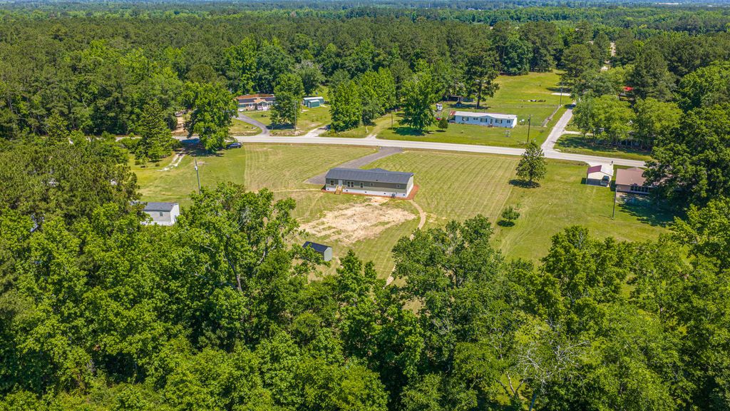 Image 86 of property listing at 496 1st Texas Road, Saint George, SC 29477