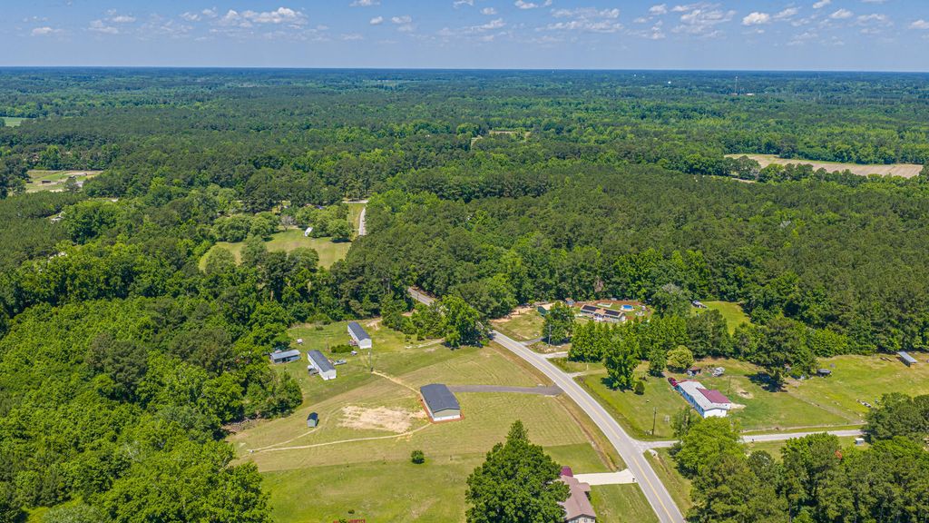 Image 87 of property listing at 496 1st Texas Road, Saint George, SC 29477