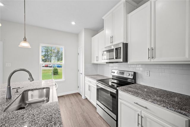 233 Chesna Drive, Whitehall, PA 15234