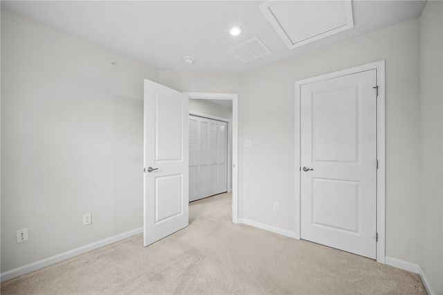 233 Chesna Drive, Whitehall, PA 15234