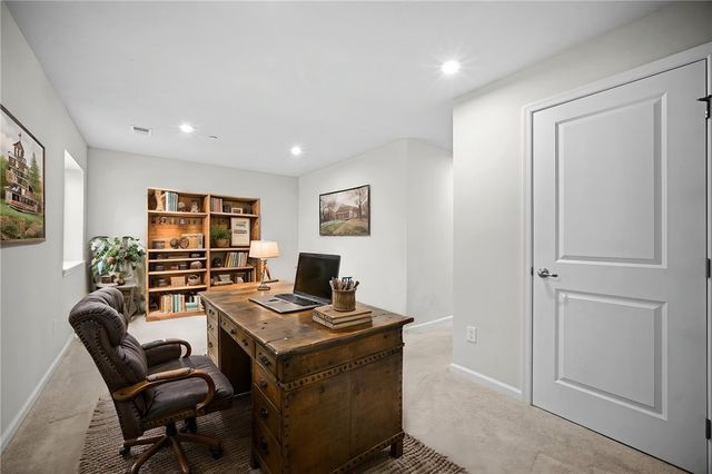 233 Chesna Drive, Whitehall, PA 15234