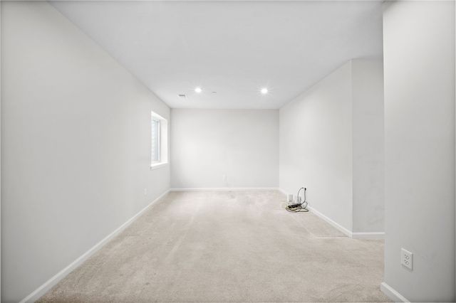 233 Chesna Drive, Whitehall, PA 15234