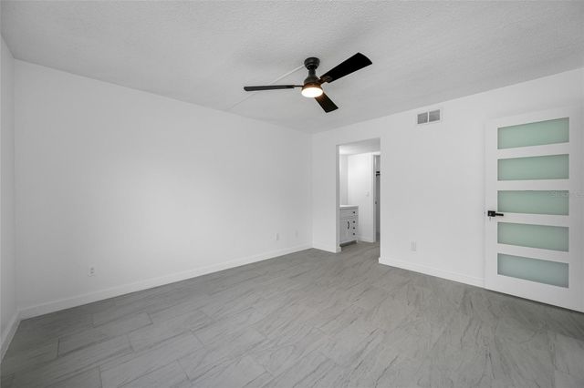 11201 122ND AVENUE 201, Largo, FL 33778