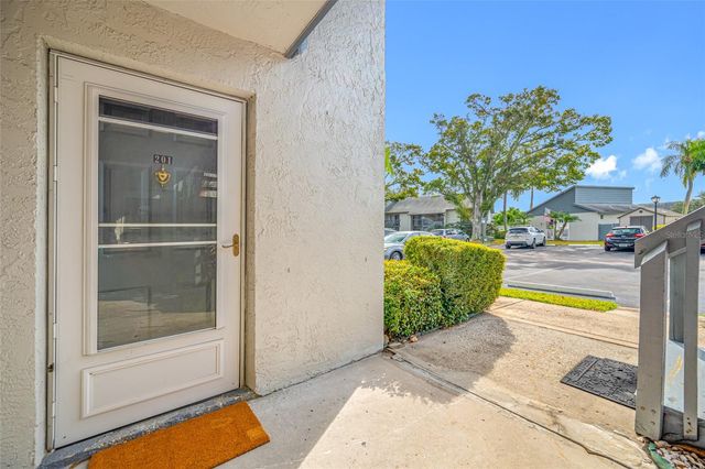 11201 122ND AVENUE 201, Largo, FL 33778