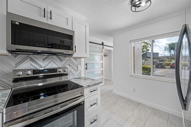 11201 122ND AVENUE 201, Largo, FL 33778