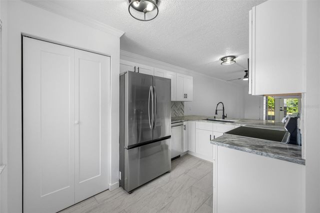 11201 122ND AVENUE 201, Largo, FL 33778