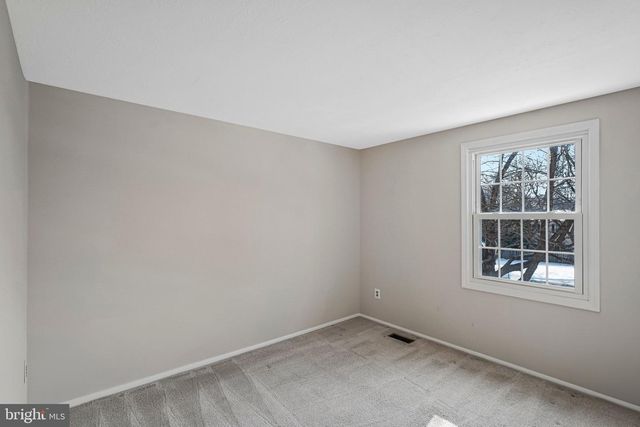 9920 OAKDALE WOODS CT, Vienna, VA 22181