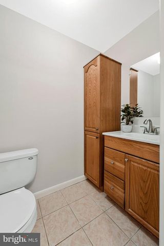 9920 OAKDALE WOODS CT, Vienna, VA 22181