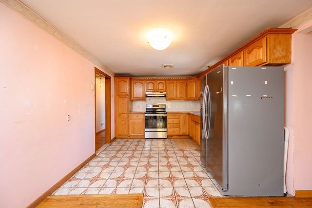 69 Mariposa, Boston, MA 02136