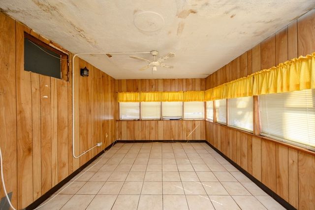 69 Mariposa, Boston, MA 02136