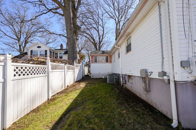 69 Mariposa, Boston, MA 02136