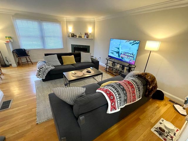 4 North Park 4, Watertown, MA 02472