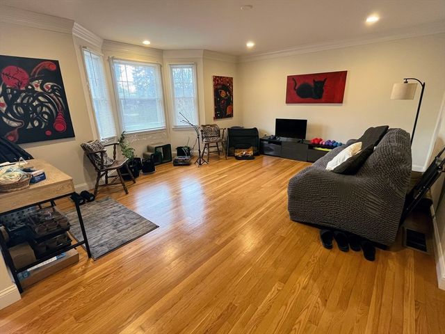 4 North Park 4, Watertown, MA 02472