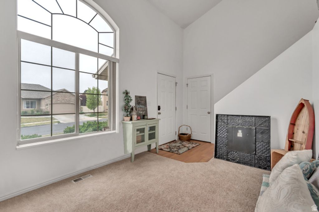 Image 4 of property listing at 474 W PUMPKIN PATCH DR, Saratoga Springs, UT 84045