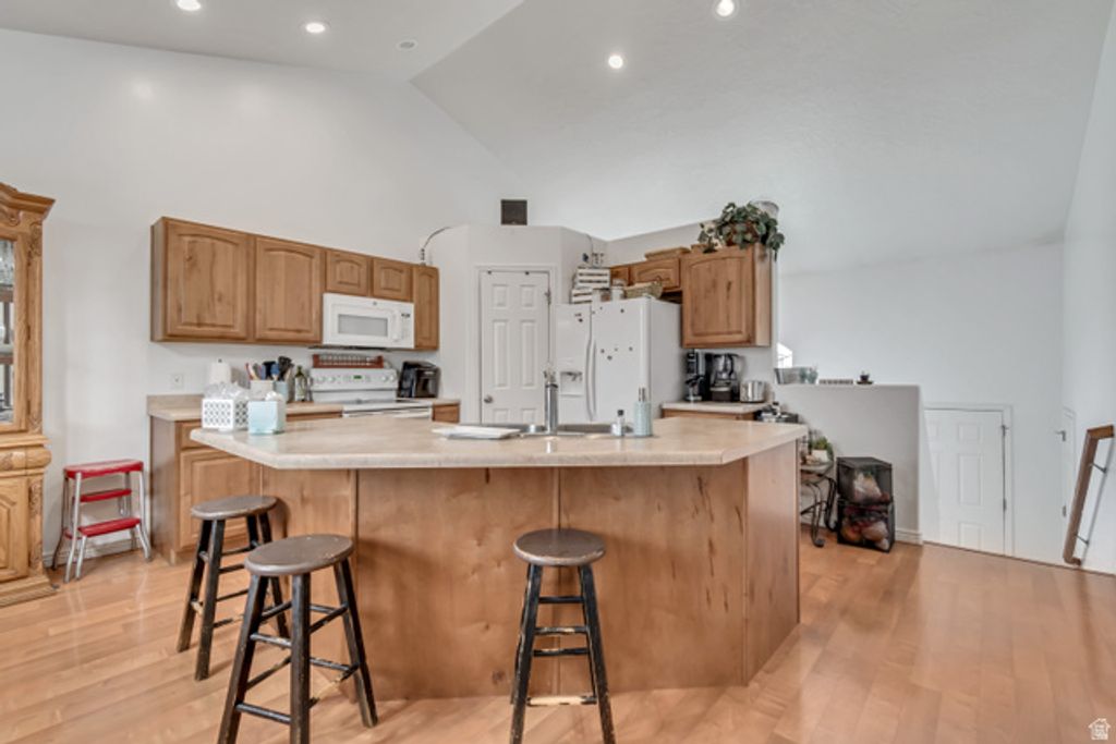 Image 6 of property listing at 474 W PUMPKIN PATCH DR, Saratoga Springs, UT 84045