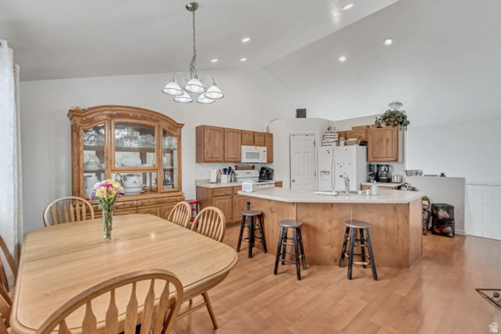 Image 8 of property listing at 474 W PUMPKIN PATCH DR, Saratoga Springs, UT 84045